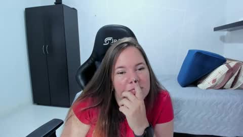 Snapshot of samanthaleon chatting on 10/07/25, 12:41 Samantha samy online show from 10/07/25, 12:41