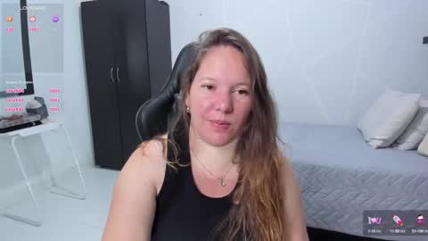 Snapshot of samanthaleon chatting on 10/14/25, 03:07 Samantha samy online show from 10/14/25, 03:07