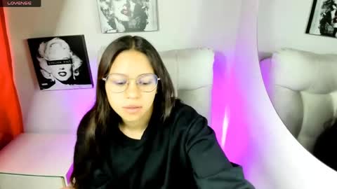 Samantha online show from 04/13/26, 02:33