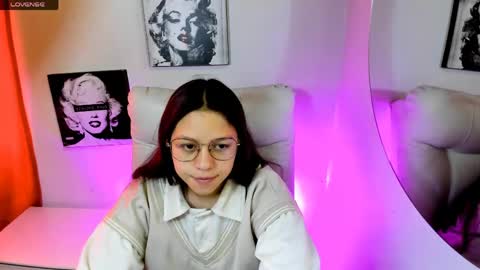 Samantha online show from 04/25/26, 03:09