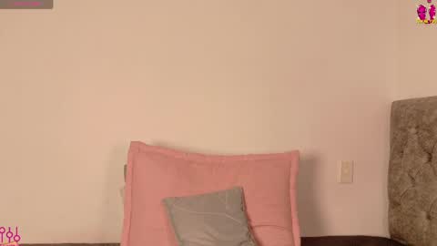Snapshot of samara_kim chatting on 05/11/26, 10:18 SAMARA online show from 05/11/26, 10:18