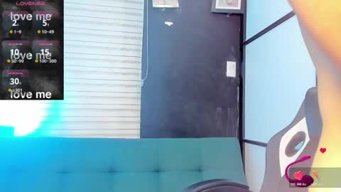 Snapshot of samaraanders chatting on 11/04/25, 04:55 Samara online show from 11/04/25, 04:55