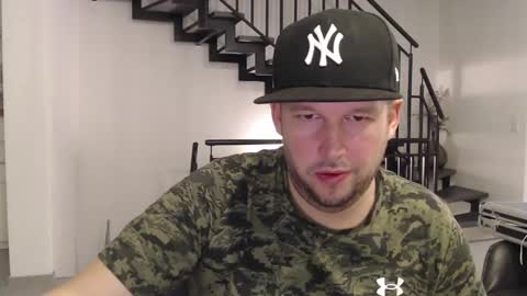 Snapshot of samariterbw chatting on 12/04/24, 11:13 TopBoy online show from 12/04/24, 11:13