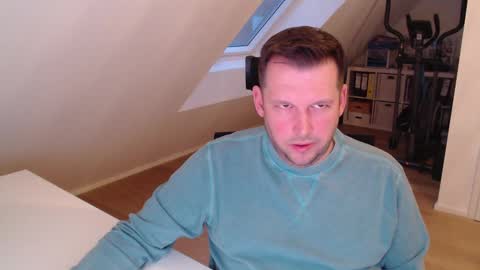 Snapshot of samariterbw chatting on 01/24/25, 04:17 TopBoy online show from 01/24/25, 04:17