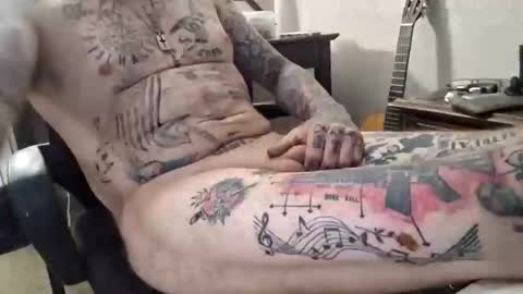 Snapshot of samboiamtho chatting on 02/13/25, 10:02 samboiamtho online show from 02/13/25, 10:02