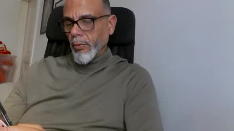 Sam online show from 03/19/26, 04:22