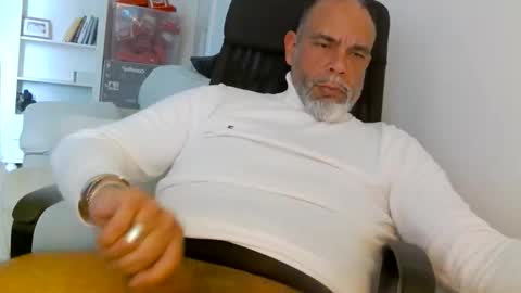 Sam online show from 04/15/26, 11:06