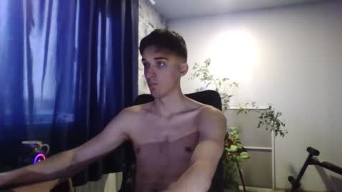 Snapshot of samcumtv chatting on 11/14/25, 08:46 multitooman online show from 11/14/25, 08:46