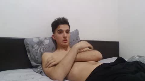 Snapshot of samcumtv chatting on 11/28/25, 07:05 multitooman online show from 11/28/25, 07:05