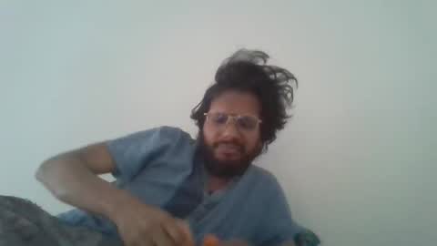 sameerator22960 online show from 02/15/26, 11:34