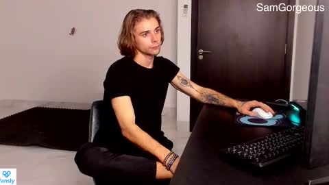 Snapshot of samgorgeous chatting on 02/20/25, 01:30 Fansly - Top4fans online show from 02/20/25, 01:30