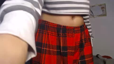 Snapshot of sami_and_gael chatting on 10/01/25, 01:33 Tami Gael online show from 10/01/25, 01:33