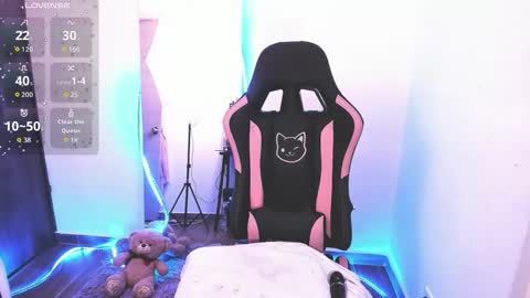 samiacooper25 online show from 11/05/25, 09:42