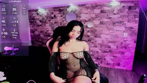 samiacooper25 online show from 04/07/26, 09:43