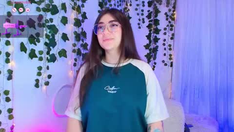 Snapshot of samii_evans chatting on 10/18/25, 11:49 samii evans online show from 10/18/25, 11:49