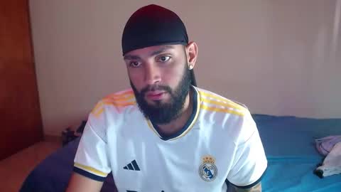 samir_music_ online show from 01/11/26, 08:47