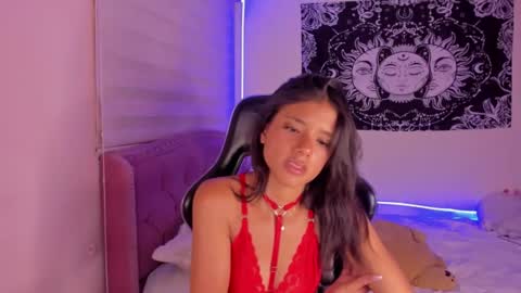 samirose_ online show from 11/11/25, 11:49