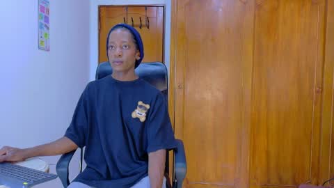 samirths_boy_ online show from 03/31/26, 07:03