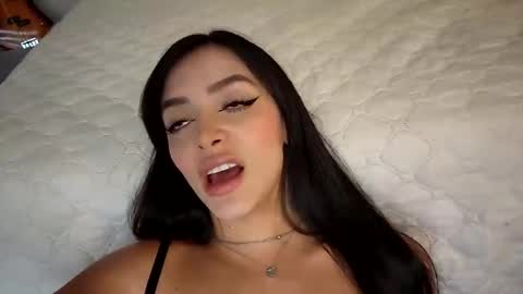 Snapshot of sammarastone chatting on 12/15/24, 04:15 Maria online show from 12/15/24, 04:15