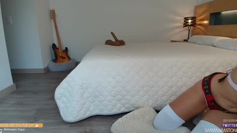 Snapshot of sammarastone chatting on 12/22/24, 08:25 Maria online show from 12/22/24, 08:25