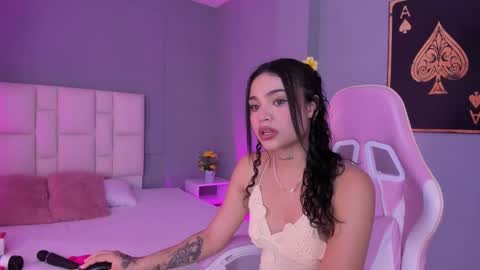 Snapshot of sammy__rose chatting on 02/19/26, 06:48 Sammy Rose online show from 02/19/26, 06:48