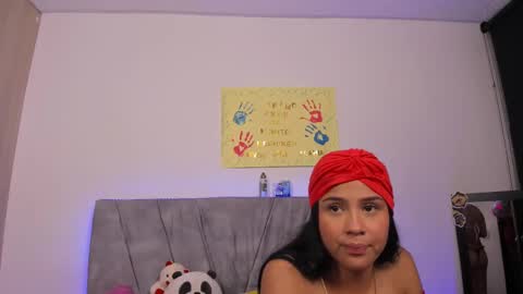 Snapshot of sammy_and_alhaia chatting on 03/05/25, 10:43 Sammy and Alhaia online show from 03/05/25, 10:43