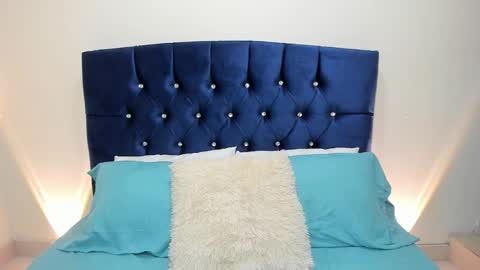 Snapshot of sammy_bunny1 chatting on 09/17/25, 03:41 Samantha online show from 09/17/25, 03:41