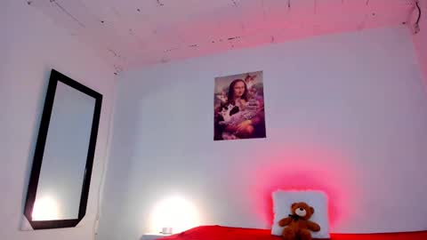 Snapshot of sammy_greyy1 chatting on 02/16/25, 05:48 sammy_greyy1 online show from 02/16/25, 05:48