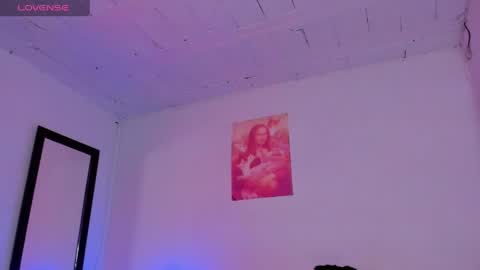 sammy_greyy1 online show from 05/13/26, 03:26