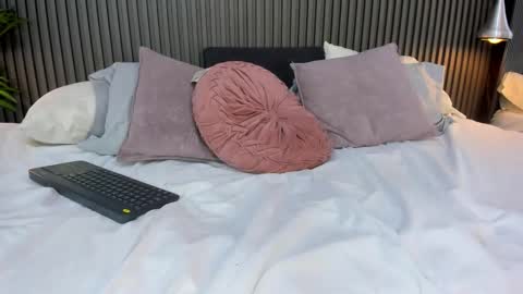 Axel online show from 03/11/26, 09:54