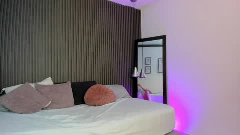 Axel online show from 04/07/26, 08:53