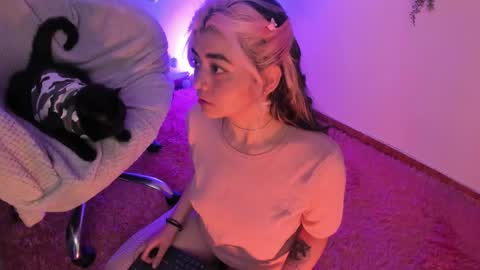 Snapshot of sammysammy_ chatting on 01/04/25, 04:12 online show from 01/04/25, 04:12