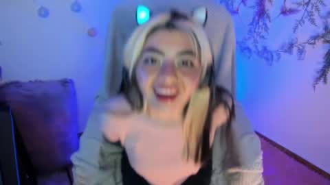 Snapshot of sammysammy_ chatting on 01/25/25, 08:21 online show from 01/25/25, 08:21