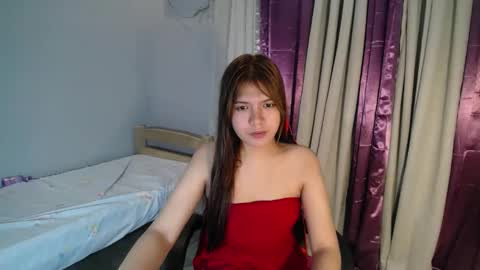 Snapshot of sampaguita_pinayxx chatting on 03/10/25, 07:53 SOFIA online show from 03/10/25, 07:53