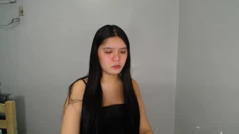 Snapshot of sampaguita_pinayxx chatting on 09/09/25, 12:48 SOFIA online show from 09/09/25, 12:48