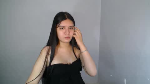 Snapshot of sampaguita_pinayxx chatting on 10/03/25, 01:52 SOFIA online show from 10/03/25, 01:52