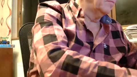 Snapshot of samsenior70 chatting on 10/16/25, 10:44 Sam online show from 10/16/25, 10:44