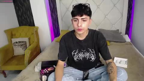 Snapshot of samu_foxxx chatting on 09/26/25, 08:13 SAMU online show from 09/26/25, 08:13