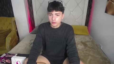 Snapshot of samu_foxxx chatting on 10/02/25, 08:27 SAMU online show from 10/02/25, 08:27