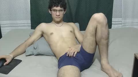 Snapshot of samuel_hills_ii chatting on 12/18/25, 08:48 samuel_hills_ii online show from 12/18/25, 08:48