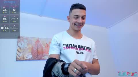 Snapshot of samuel_up chatting on 10/05/25, 03:49 Samuel online show from 10/05/25, 03:49