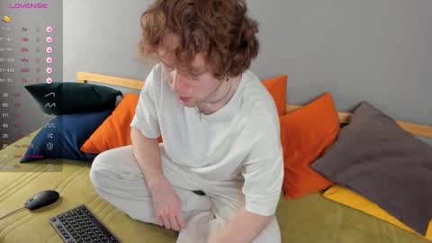 Snapshot of samuelmillerr chatting on 12/05/24, 01:28 samuelmillerr online show from 12/05/24, 01:28