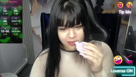 Snapshot of samy_collen_v chatting on 05/08/26, 01:27 Samy online show from 05/08/26, 01:27