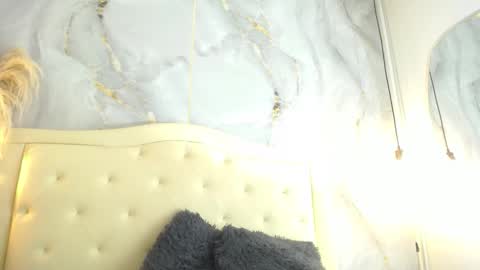 S A M A N T H A  online show from 12/14/25, 01:16