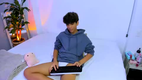 Sammy online show from 06/25/26, 03:06