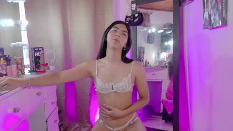 Snapshot of samymelo chatting on 09/27/25, 11:26 samymelo online show from 09/27/25, 11:26