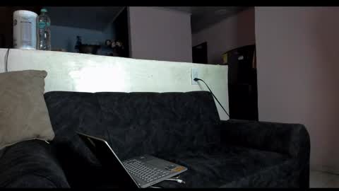 Snapshot of samys_world chatting on 01/26/25, 05:02 Samy Montoya online show from 01/26/25, 05:02