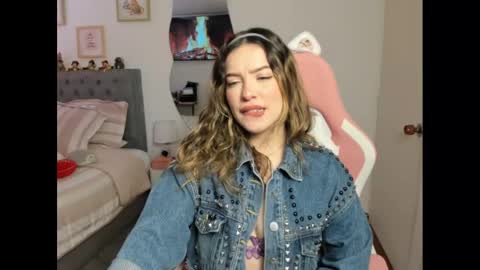 Snapshot of samysweet_8 chatting on 02/01/25, 01:30 Samanta online show from 02/01/25, 01:30