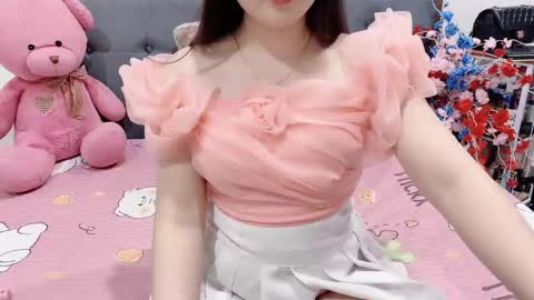 sanami_sian_ online show from 04/16/26, 01:39