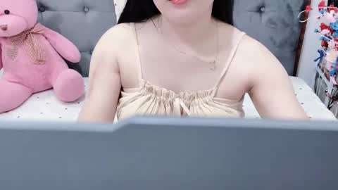 sanami_sian_ online show from 05/19/26, 01:56